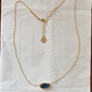 Kendra Scott necklace